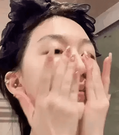 Anti-Falten Straffendes Jugend-Elixier